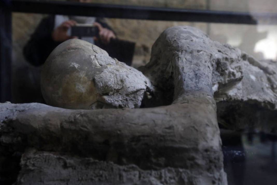 Vezüv şehirleri 15 dakikada yok etti: İnsanlar dakikalar içinde buharlaştı 8